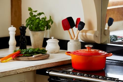 Le Creuset Signature Gusseisen Bräter mit Deckel, Ø 24 cm, Rund, Für alle Herdarten und Induktion geeignet, Volumen: 4,2 l, 4,305 kg, Ofenrot, 21177240902430 : Küche, Haushalt &amp; Wohnen